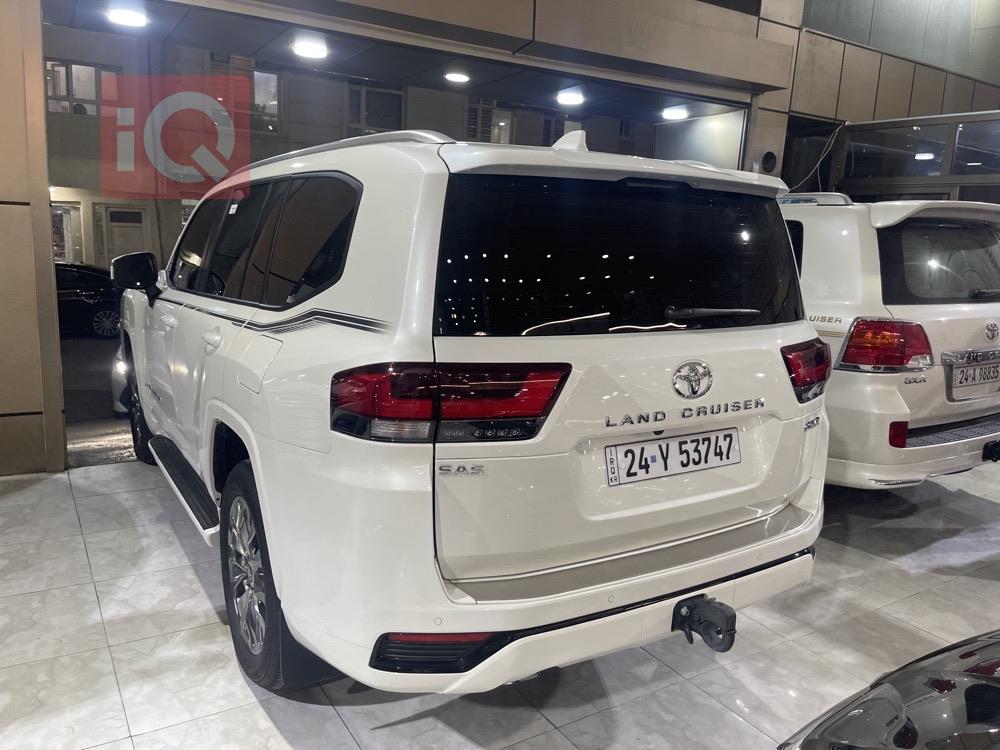 تويوتا لاندكروزر